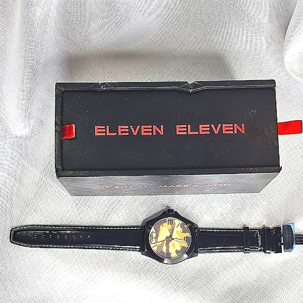 🔥🔥 "Eleven Eleven" Army Fatigue Face/Black Patent Leather Strap Watch